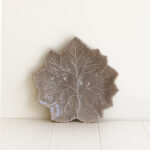 Plato llano gris - Colección hojas de parra