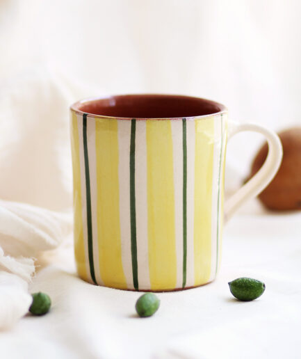 Taza rayas horizontales- Verde y amarillo